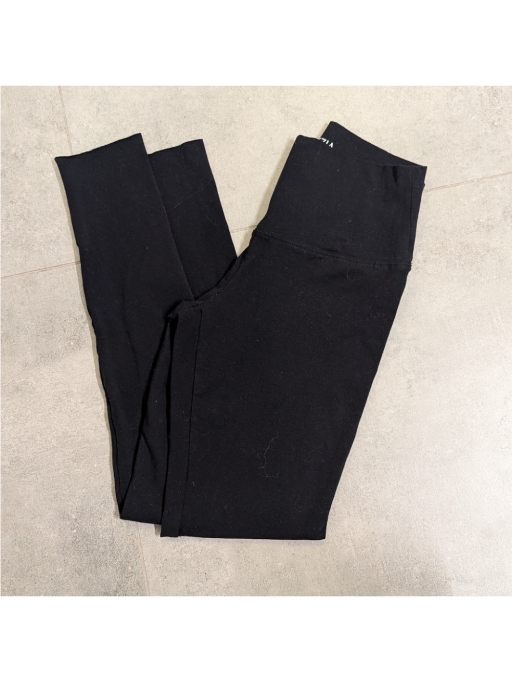 Aritzia Black High-Rise Jeggings